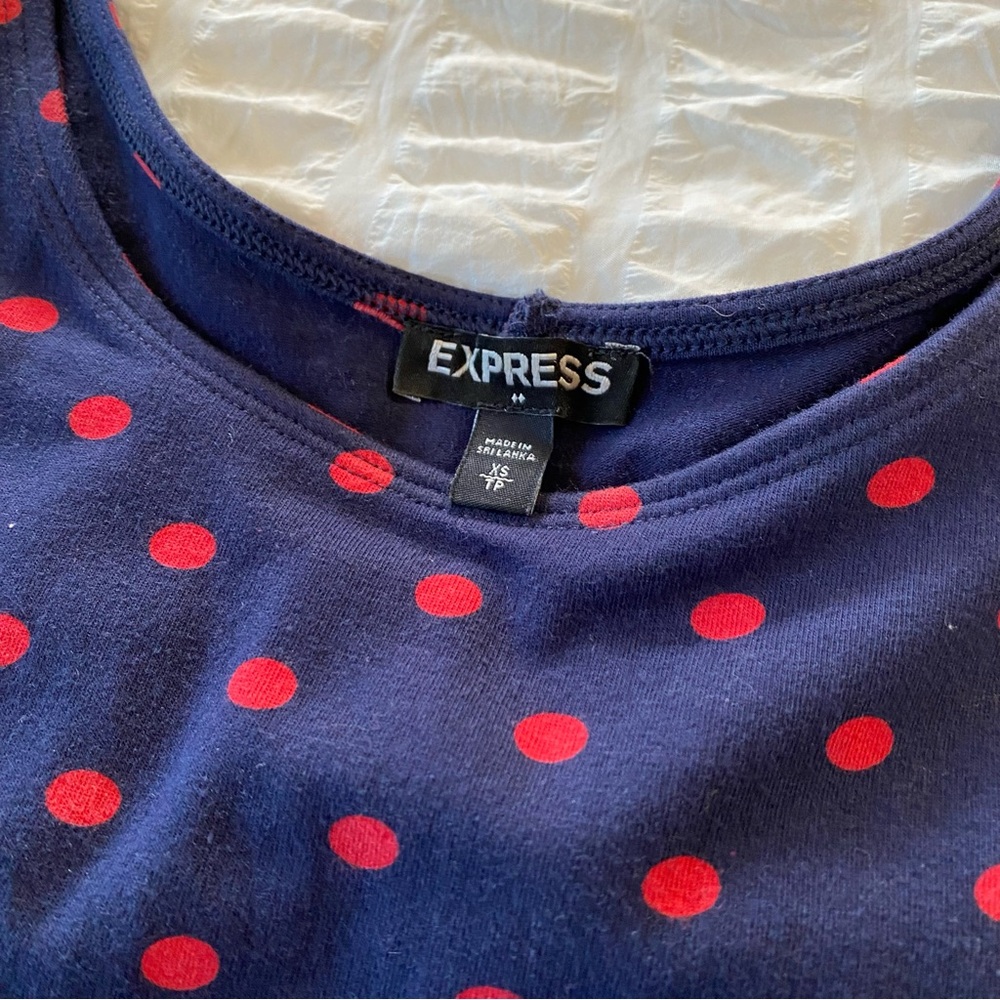 Express peplum - Picture 2 of 3